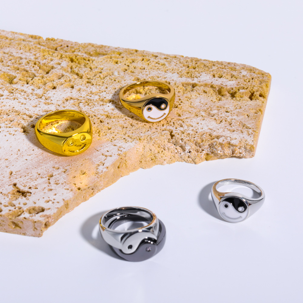 Fashion Smiley Face Copper Plating Rings