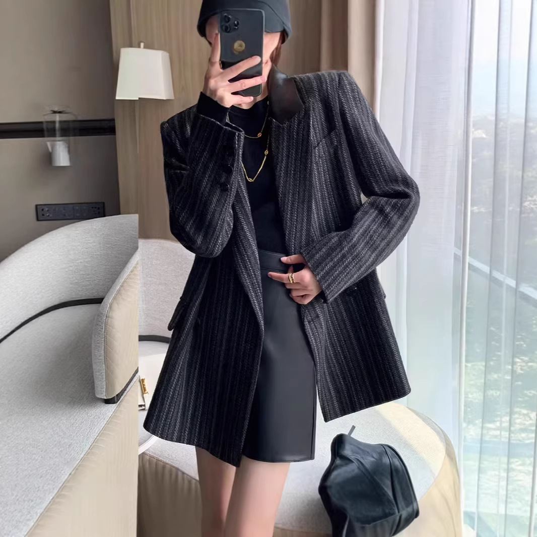 2025 Autumn/Winter Plus Size Women's Woolen Cotton-Padded Blazer for Plus-Size Women 100kg Striped Thickened Suit Aa070