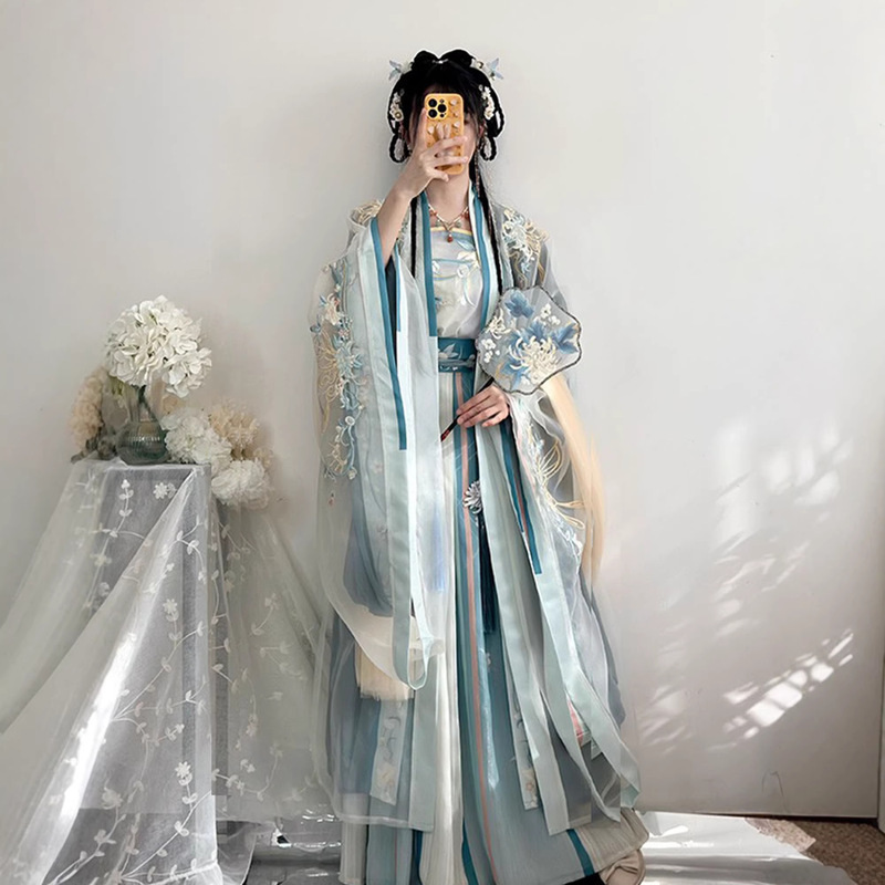 Song Dynasty-Style Hanfu for Plus-Size Women 【Butterfly Love Flower Language】 Waist-Length Large-Sleeve Shirt, Ancient Style Slimming Outfit, Spring Plus-Size Hanfu Song Dynasty-Style Hanfu for Plus-Size Women 【Butterfly Love Flower Language】 Waist-Length Large-Sleeve Shirt, Ancient Style Slimming Outfit, Spring Plus-Size Hanfu