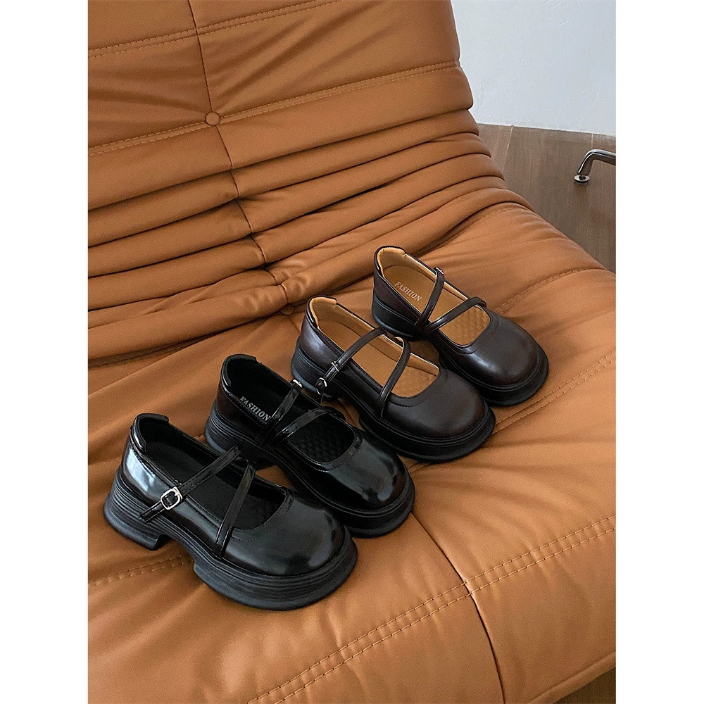 Черные кожаные туфли в стиле ретро в британском стиле с круглым носком для женщин 2023 новые летние однослойные туфли на толстом подошве и толстом каблуке французские туфли Мэри Джейн