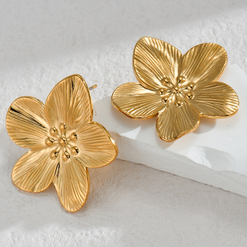 Women's Gender PVD Coated Real Gold Plated Flower 304 Stainless Steel Retro Waterproof Non Tarnish Ear Studs