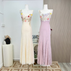魚姫の少女の花のレースの網の糸の魚の尾のワンピースの中で長いタイプの修身は尻のサスペンダーのスカートを包みます。
