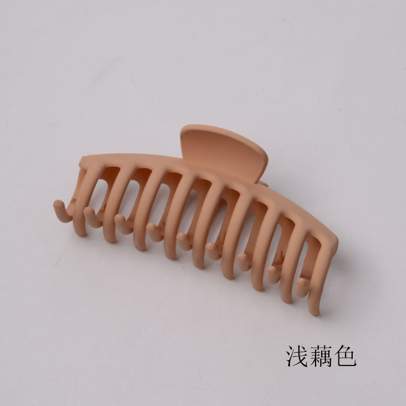 밝은 분홍빛 색상