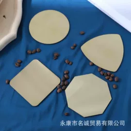 餐垫、杯垫;调味盒;调酒器