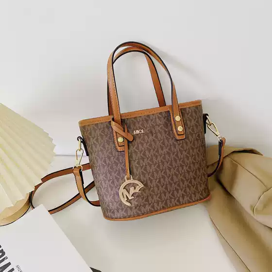 Bags for Women 2025 Spring and Summer New Style Vegetable Basket Shoulder Crossbody Bag European and American Hot-Selling Fashion Versatile Printed Handbag