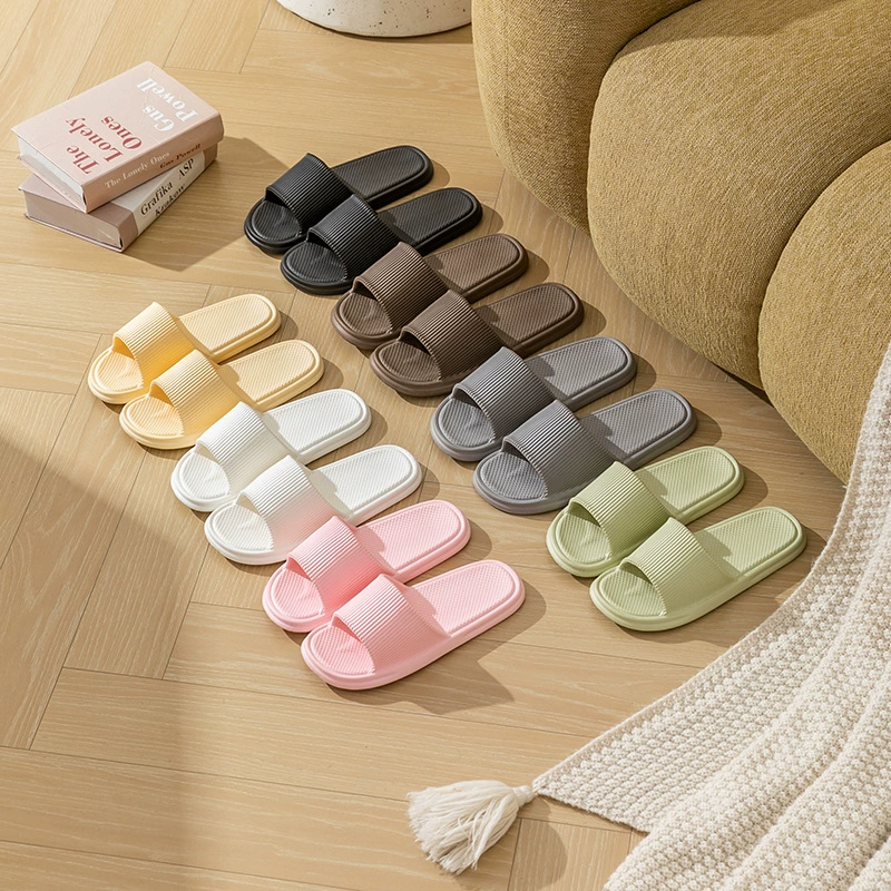 Летние тапочки для женщин дома, не вонючие тапочки для ног, летняя мужская верхняя одежда для ванной комнаты, легкие бесшумные тапочки для отеля.