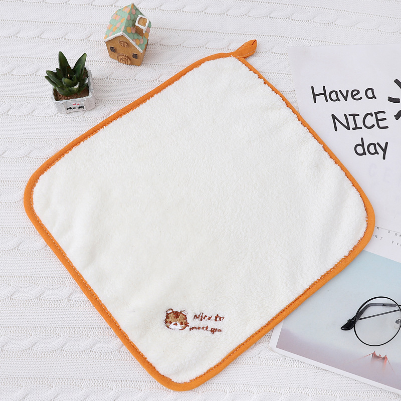 주황색 테두리 호랑이