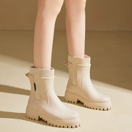 女式雨鞋;男式雨鞋;平底凉鞋