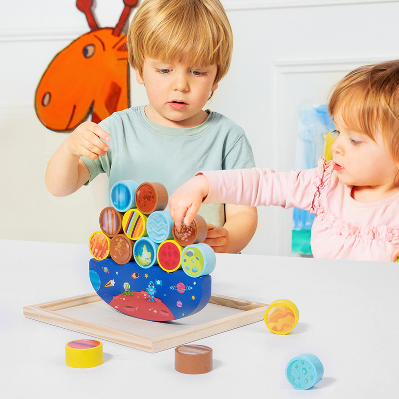 Columpio de madera transfronterizo para niños apilando bloques de construcción de alto equilibrio jengle kindergarten educación temprana juguetes educativos
