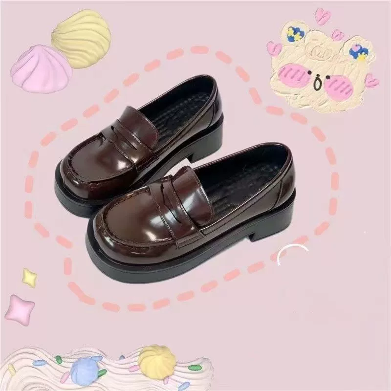 Модные японские ретро женские кожаные туфли 2025 весна и осень новые jk квадратная голова толстая подошва британские ветры маленькие кожаные туфли униформа обувь