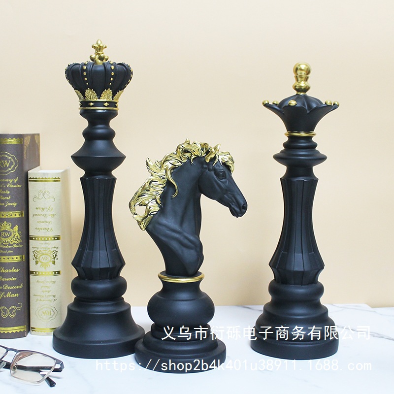 Decoración creativa para el hogar Ajedrez Decoración de resina Ventana Decoración para el hogar Muebles de ajedrez blanco y negro