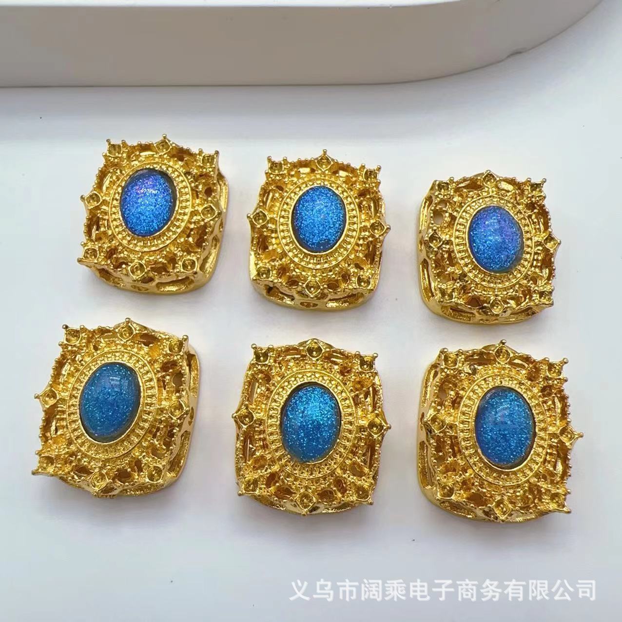 ダイヤモンドの長い方の大きい魔の箱の多い八穴のジルコニウムのdiyの手作りのビーズのブレスレットのネックレスの合金のアクセサリーのビーズの部品