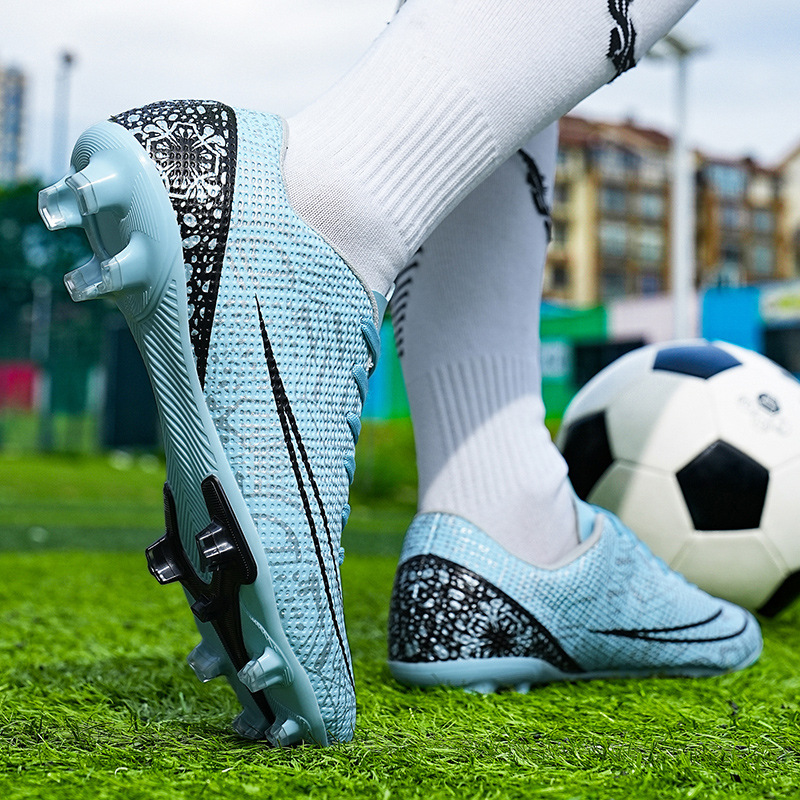 Cross-border New plus size Lightweight Non-slip Football Shoes Fashionable All-match Youth Training sneaker Jinjiang Shoes