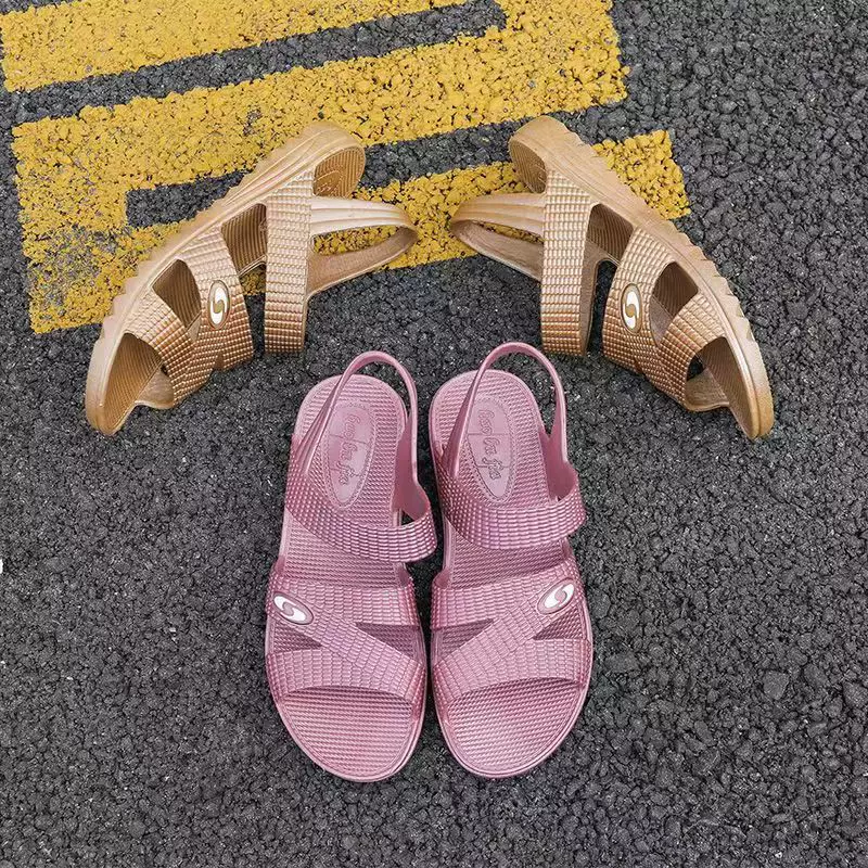 现货妈妈凉鞋女夏季外穿透气轻便防滑平底凉鞋PVC中年地摊凉拖鞋