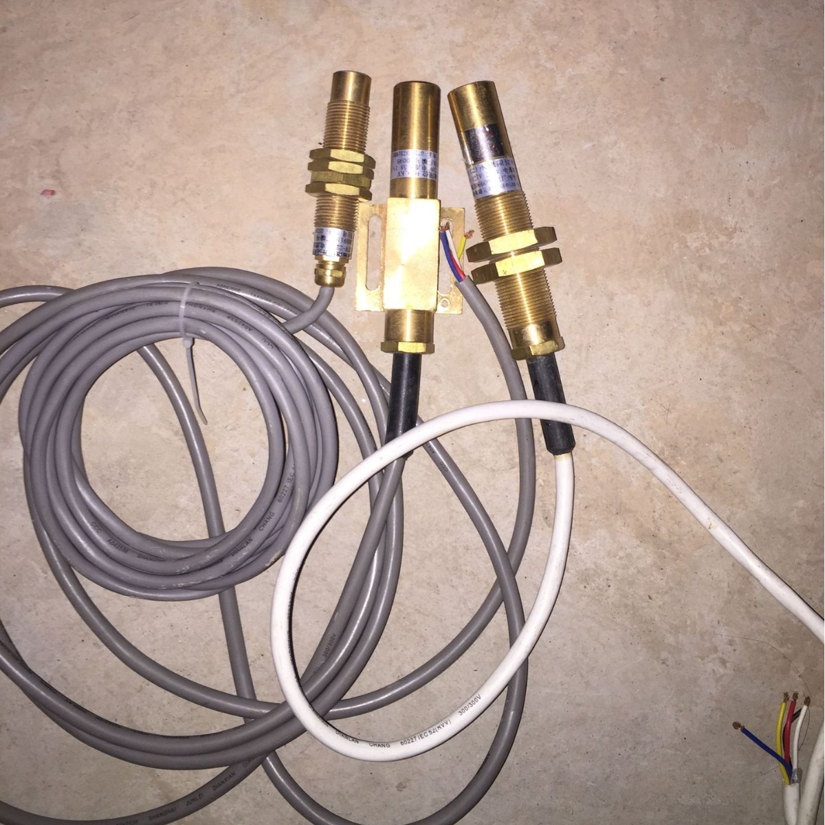 山东鲁杯KYCX-1永磁限位开关是自动化技术发展中的一种新型开关