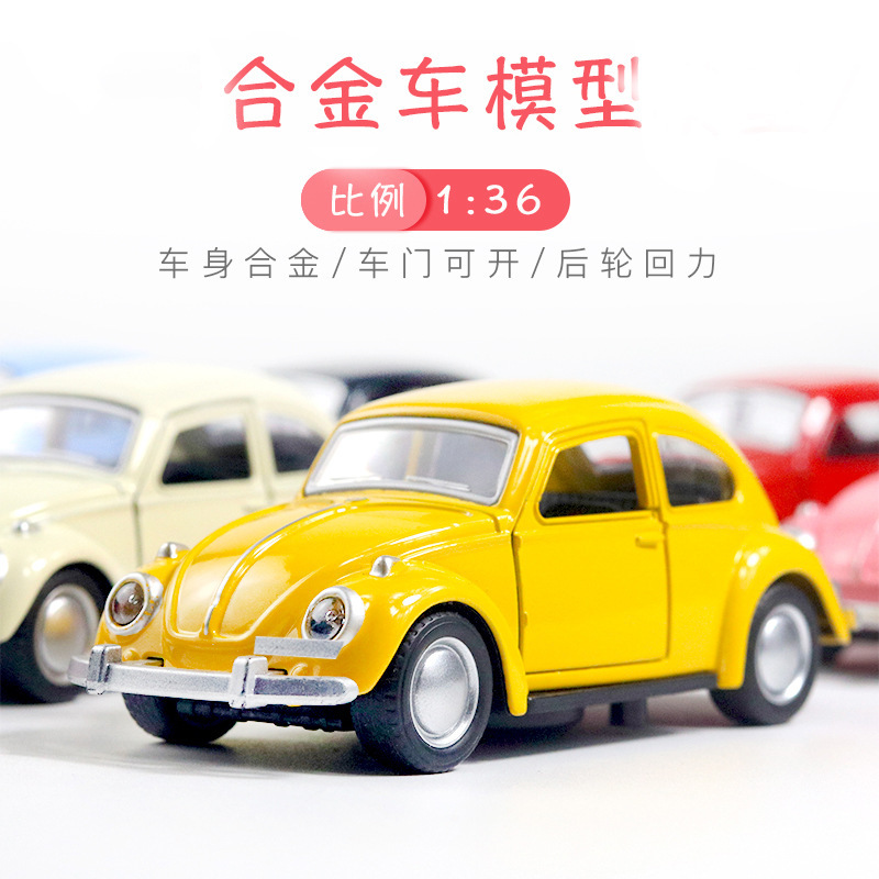 Aleación a granel modelo de coche clásico puerta del coche tire hacia atrás los niños de juguete decoración de la torta del coche adornos de carga