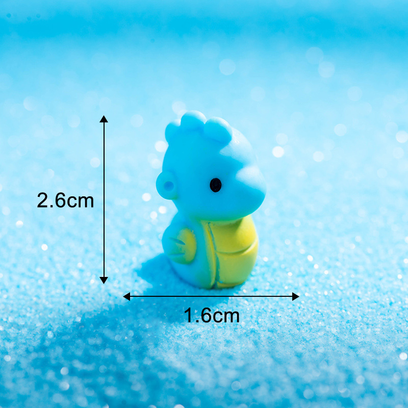 Seahorse - solid color edition / Organisms in the ocean
