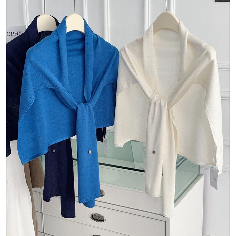 Soft and Cozy Knitted Outerwear Shawl, Oversized Version for Spring and Autumn, Commuter Neck Protection Scarf, Simple Solid Color with a High-End Feel Soft and Cozy Knitted Outerwear Shawl, Oversized Version for Spring and Autumn, Commuter Neck Protection Scarf, Simple Solid Color with a High-End Feel