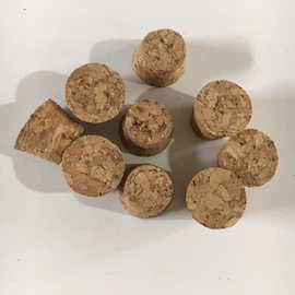 木塞;金属盖;玻璃包装材料