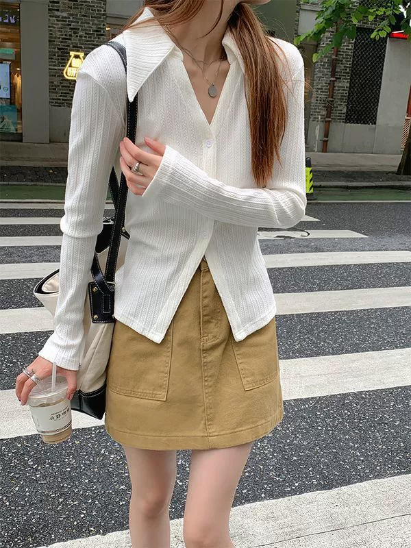 Женский топ Lazy Style, кремово-белый топ с V-образным вырезом и вертикальным принтом, новая приталенная внутренняя Базовая рубашка с длинными рукавами, облегающая