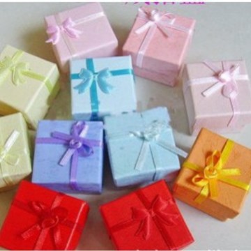 供应精美 玫瑰花戒指盒 方形纸质礼品 包装盒