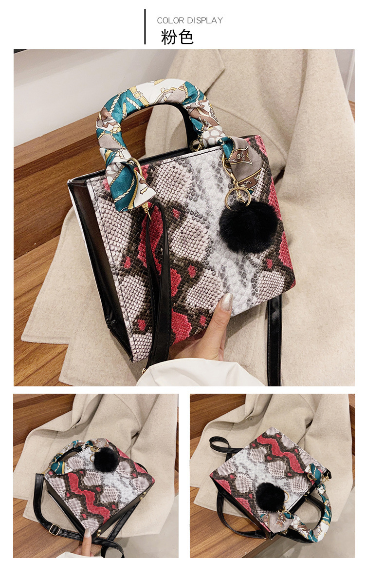 New Fashion Snakeskin Pattern Messenger Small Square Bag Wholesale Nihaojewelry display picture 9