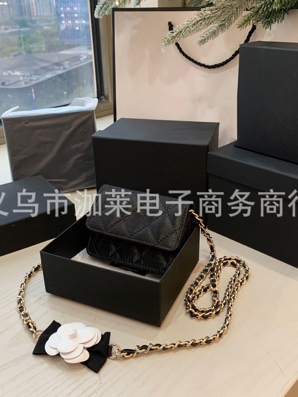 凹型スモールバッグ カメリアリボン ショルダーストラップ チェーン ブラックサテン ミニスモールショルダーバッグ ギフトボックス付き|undefined