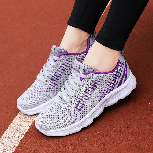Black Sport Shoes for Women, Mesh Surface for Breathability, 2025 New Model Flat Running Shoes, Lightweight Mother's Shoes, All Black Work Shoes