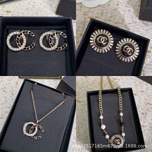 С������pC��ĸ�������KƤ����С���L25�¿�A����Ů�S�~