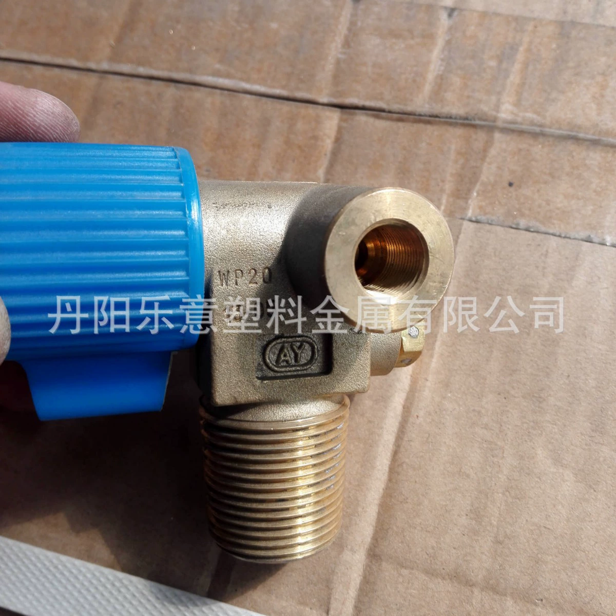 Распродажа импортных автомобильных клапанов сжатого природного газа QF-T1, T1Z улучшенных клапанов природного газа, QF-T2