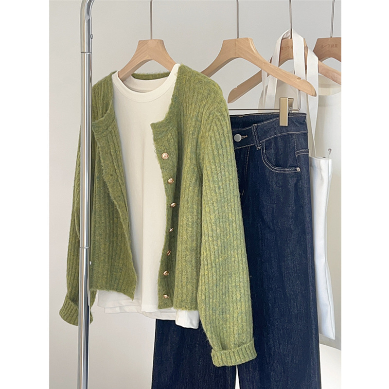 Retro Green Sweater Coat for Women, Early Spring New Style 2026, Trendy This Year, Beautiful Outerwear with a High-End Feel, Knitted Cardigan