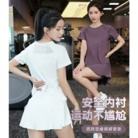 Zhen Dai Ni ~ 2025 Новый женский летний спортивный костюм Интернет-знаменитости Ледяной шелк Бадминтонный костюм Быстросохнущий свободный крутой костюм для йоги.
