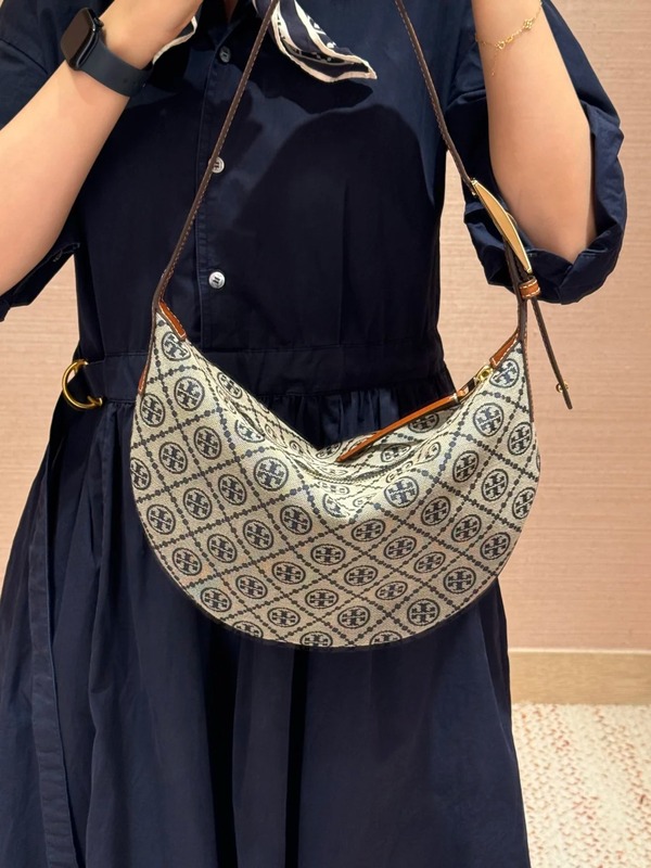 Tortyburch2024老花帆布月牙包女士手提单肩斜挎新月女包撞色设计|undefined