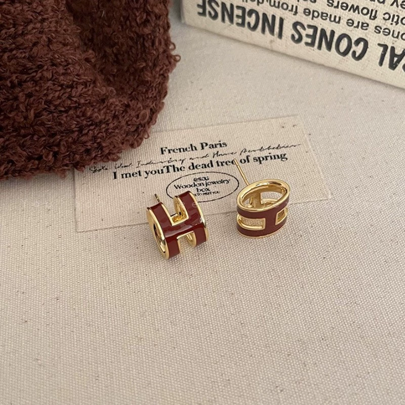 Демисезонные красные модные серьги, стиль light-luxury, assorted designs, лёгкая 3×3 см