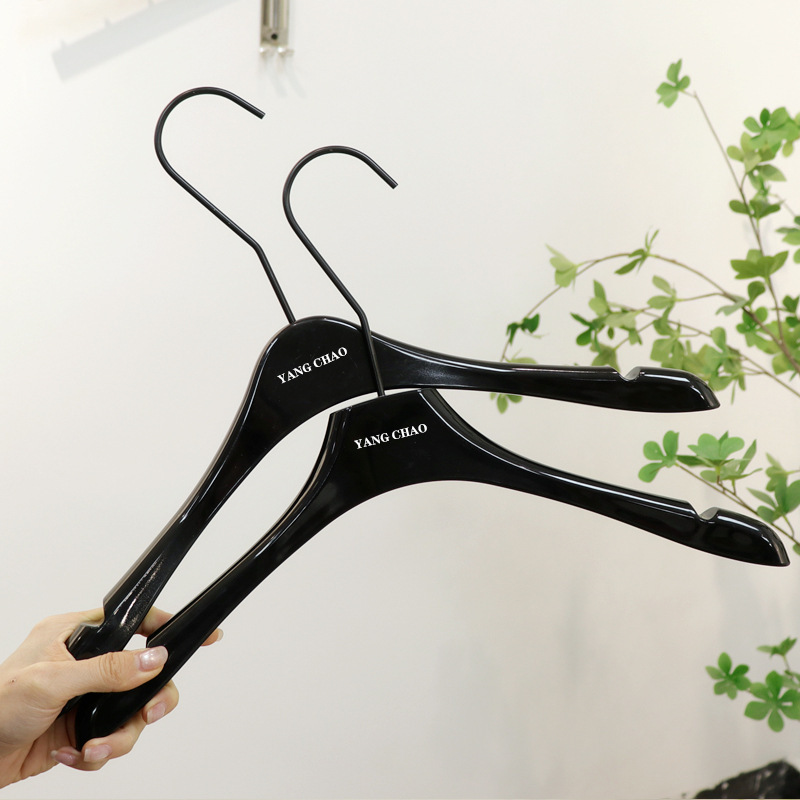 Clothing store special black women's clothing children's clothing store acrylic non-slip hanger plastic clothing hanging pants wholesale logo Clothing store special black women's clothing children's clothing store acrylic non-slip hanger plastic clothing hanging pants wholesale logo