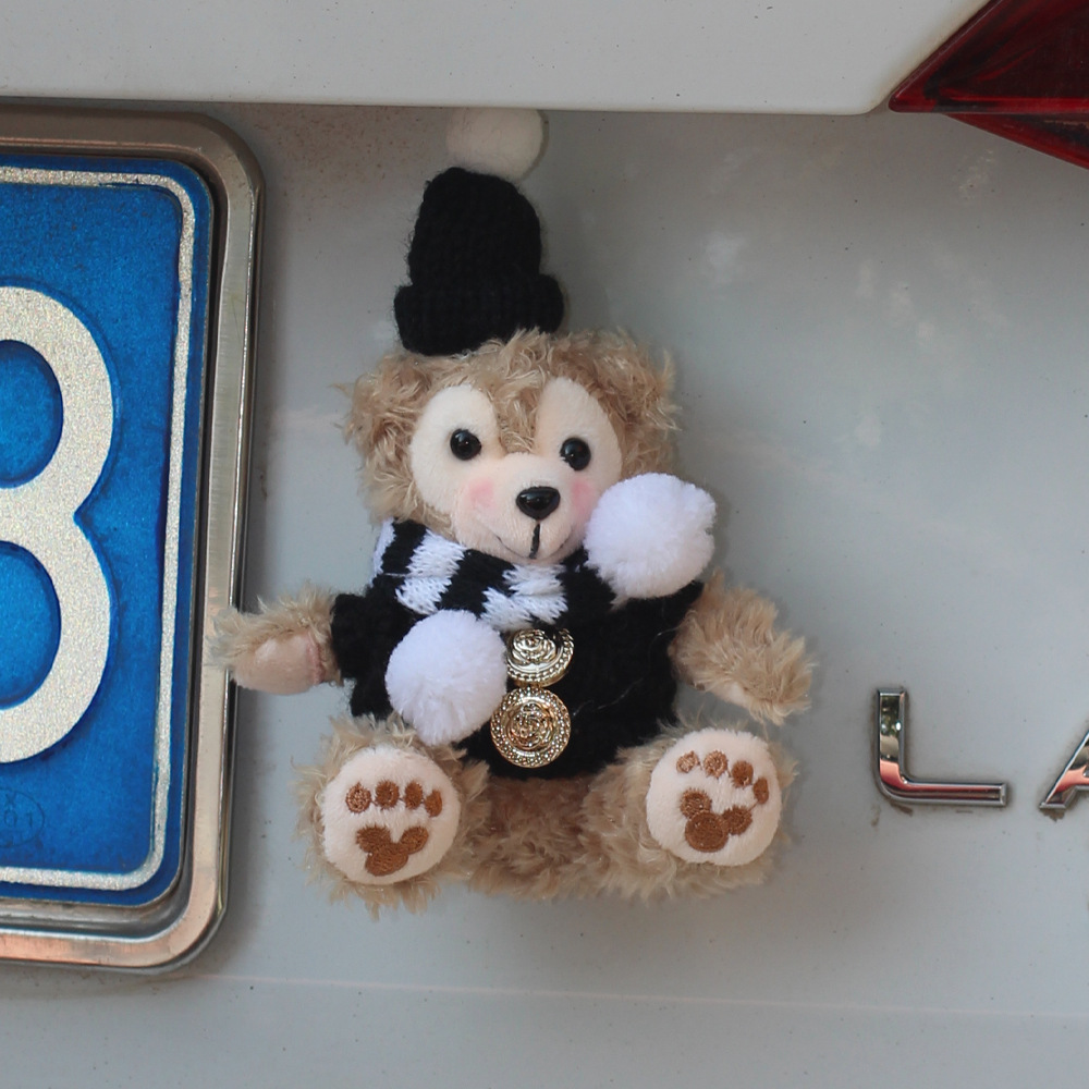 Cute Bear Car Colgante trasero Decoración trasera maletero Muñeco Decoración exterior del coche Decoración del coche Mujer