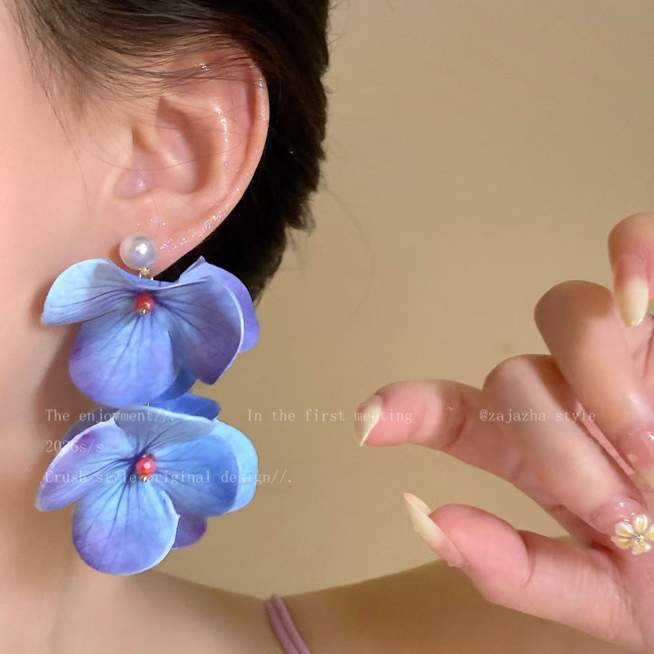 Blue earrings with tassels from pearl, flowered