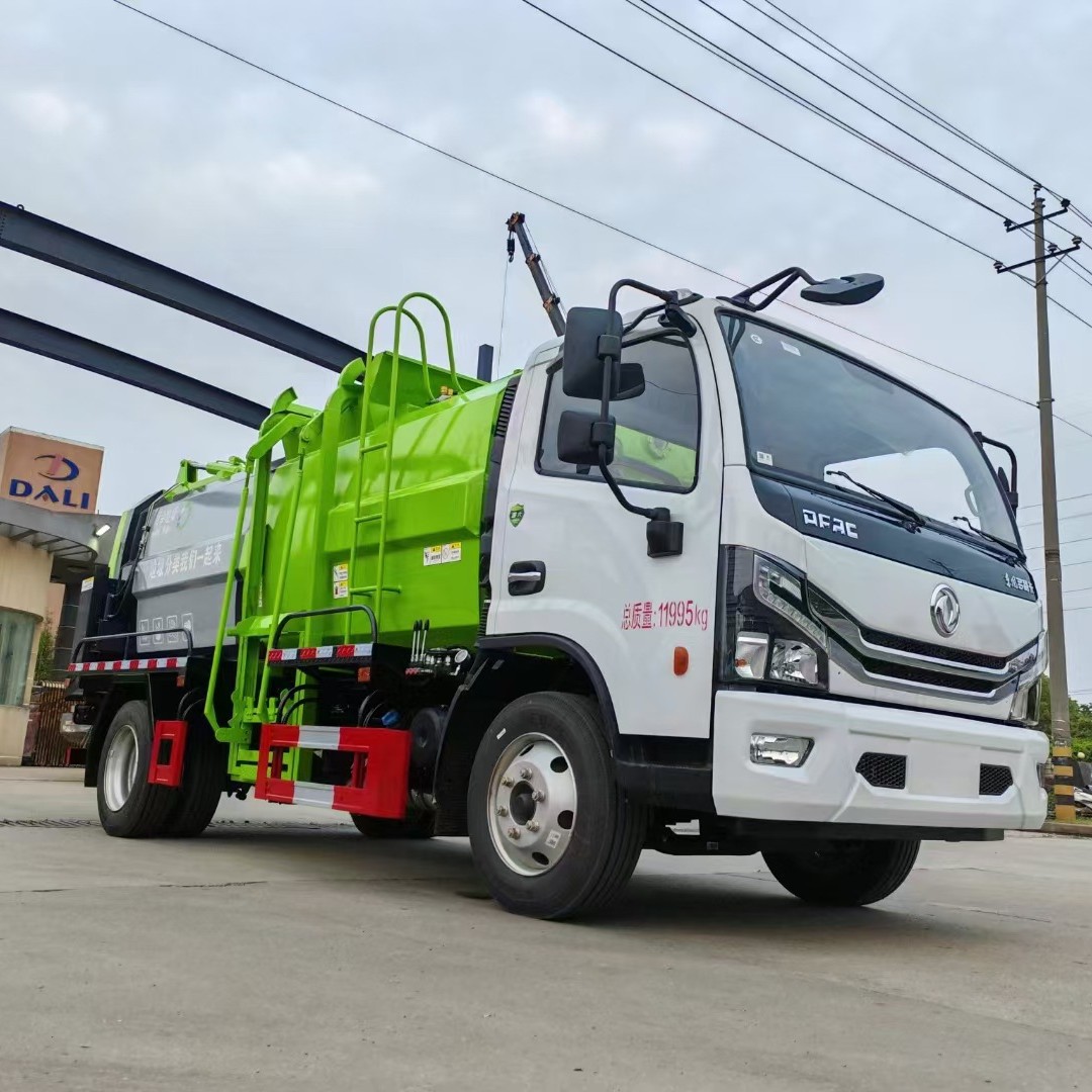 程力新款餐厨垃圾转运车东风8方泔水垃圾清运车全国联保厂家直销