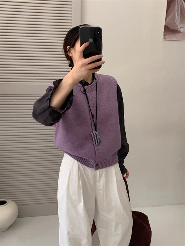 韩系简约圆木扣纯色针织马甲开衫春秋新款软糯坎肩叠穿毛衣背心女|undefined