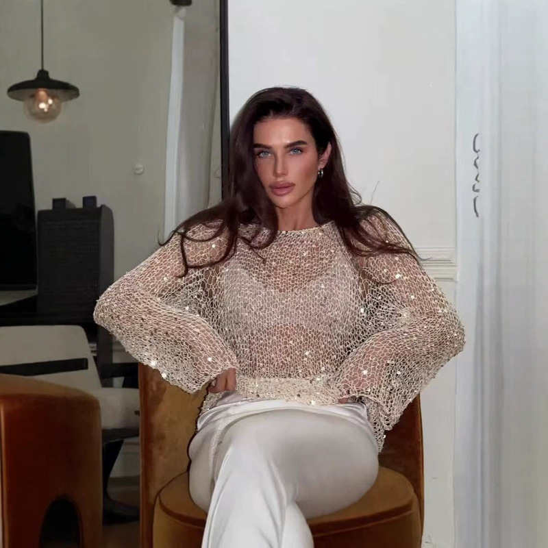 European and American style unique and chic sequin-decorated knitted sweater, slim-fit long-sleeve top for women, winter collection with a high-end feel European and American style unique and chic sequin-decorated knitted sweater, slim-fit long-sleeve top for women, winter collection with a high-end feel