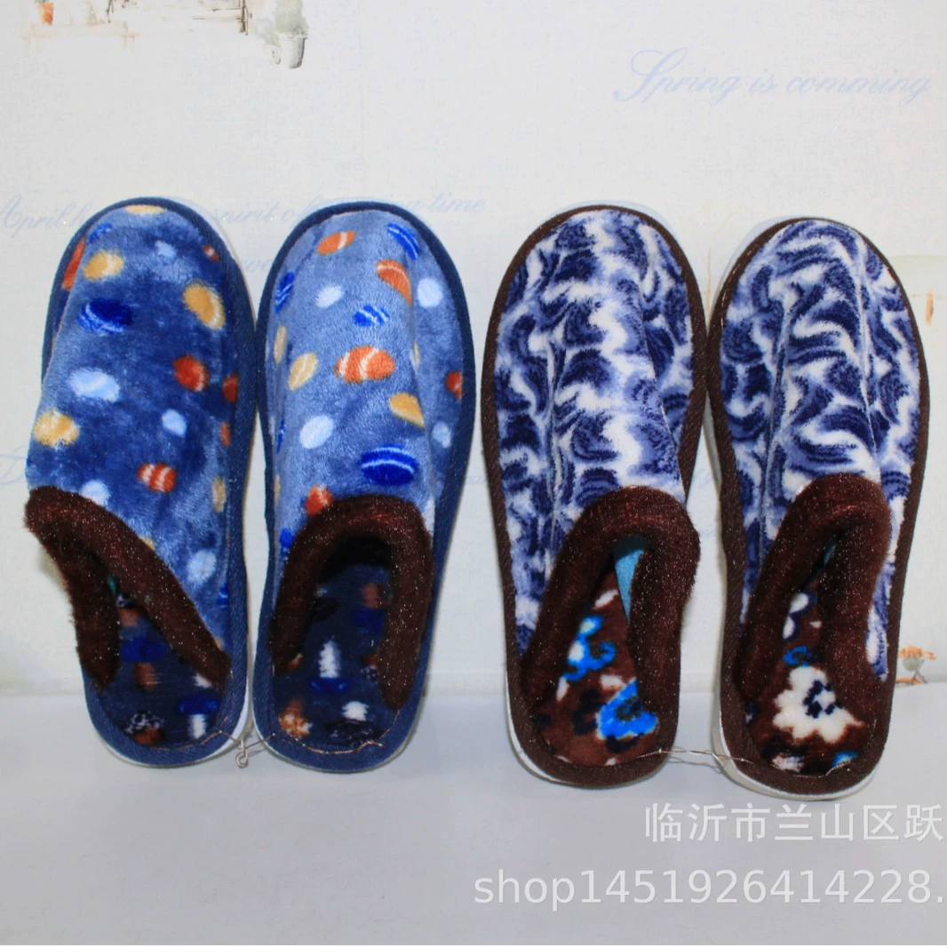 Оптовые поставки мужских и женских тапочек хлопчатобумажные тапочки из пенопласта хлопковые тапочки пять юаней шесть юаней поставка в стойл