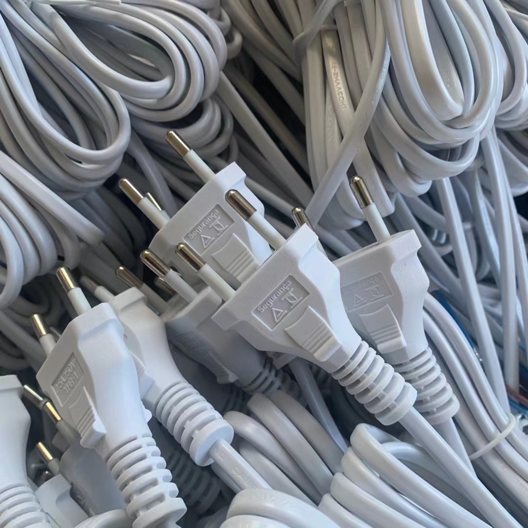 巴西INMETRO/UC二芯插头线2.5A250V巴西电源线4.0mm插针H03VVH2-F