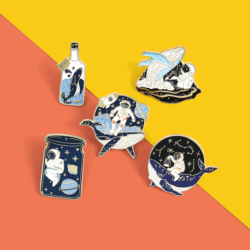 13g Weight Cute Pin Astronaut Whale Alloy Stoving Varnish Unisex Brooches
