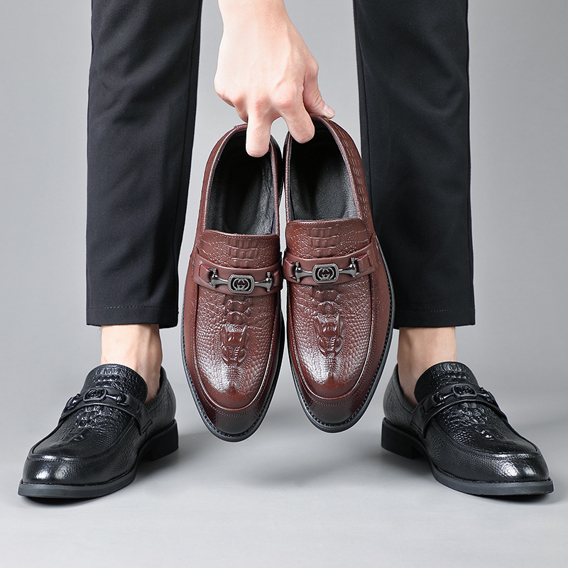 Nueva capa superior de piel de vaca zapatos de cuero de los hombres de negocios desgaste formal Caballero señaló estilo británico zapatos de los hombres de cuero genuino zapatos de los hombres suaves
