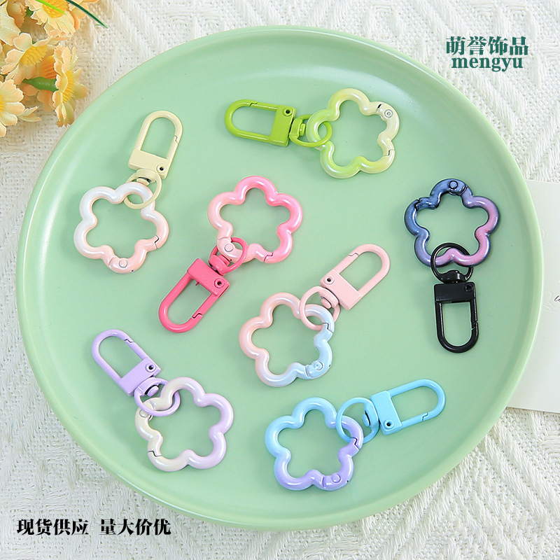 Gradient metal plum blossom spring buckle DIY flower pendant door buckle connecting ring fresh and simple bag accessory material Gradient metal plum blossom spring buckle DIY flower pendant door buckle connecting ring fresh and simple bag accessory material