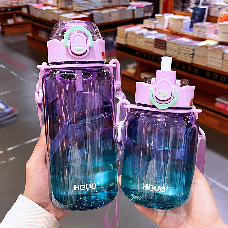 夏季大容量吸管杯女生高顏值防摔水杯學生戶外運動斜跨塑料直飲杯