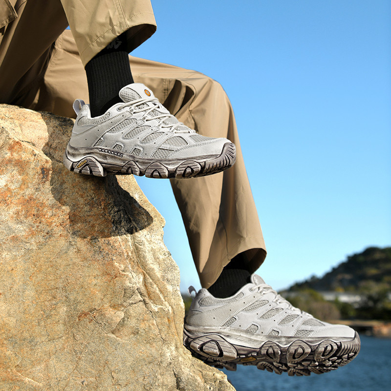 2025 Four Seasons New Sports Outdoor Shoes Men's Couple Mesh Breathable Hiking Shoes Women's Off-road Non-slip Rock Climbing Hiking Shoes