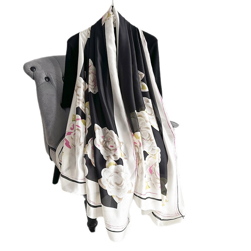 Pañuelo de seda estampado de alta calidad para mujer, estilo fino de primavera y verano, bufanda de todo fósforo, nuevo chal de protección solar de seda de imitación de satén de seda