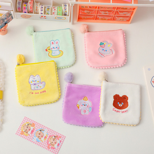 Japanese and Korean cartoon large-capacity sanitary napkin storage bag student portable small bag menstrual bag bear coin purse with hair ball
