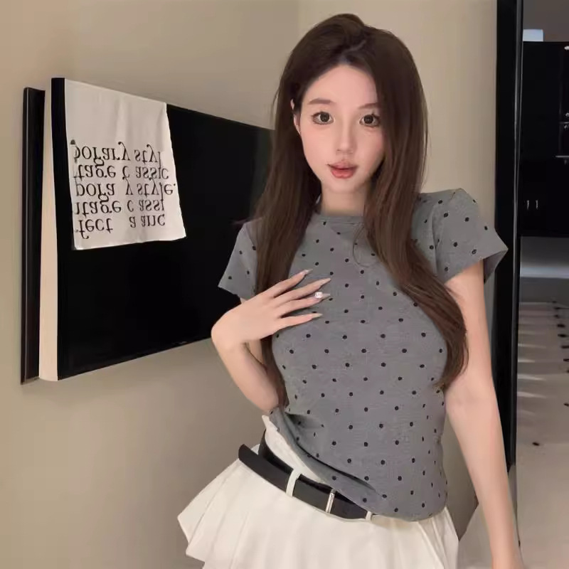 레트로 도트무늬 라운드넥 반팔 티셔츠 여성복 2025 여름 숏 슬림핏 이너웨어 캐주얼 학생 상의